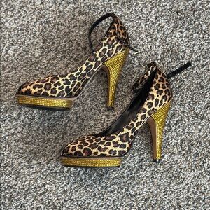 Aldo Brown and Gold Animal Print Heels Sleek Statement Pumps size 39